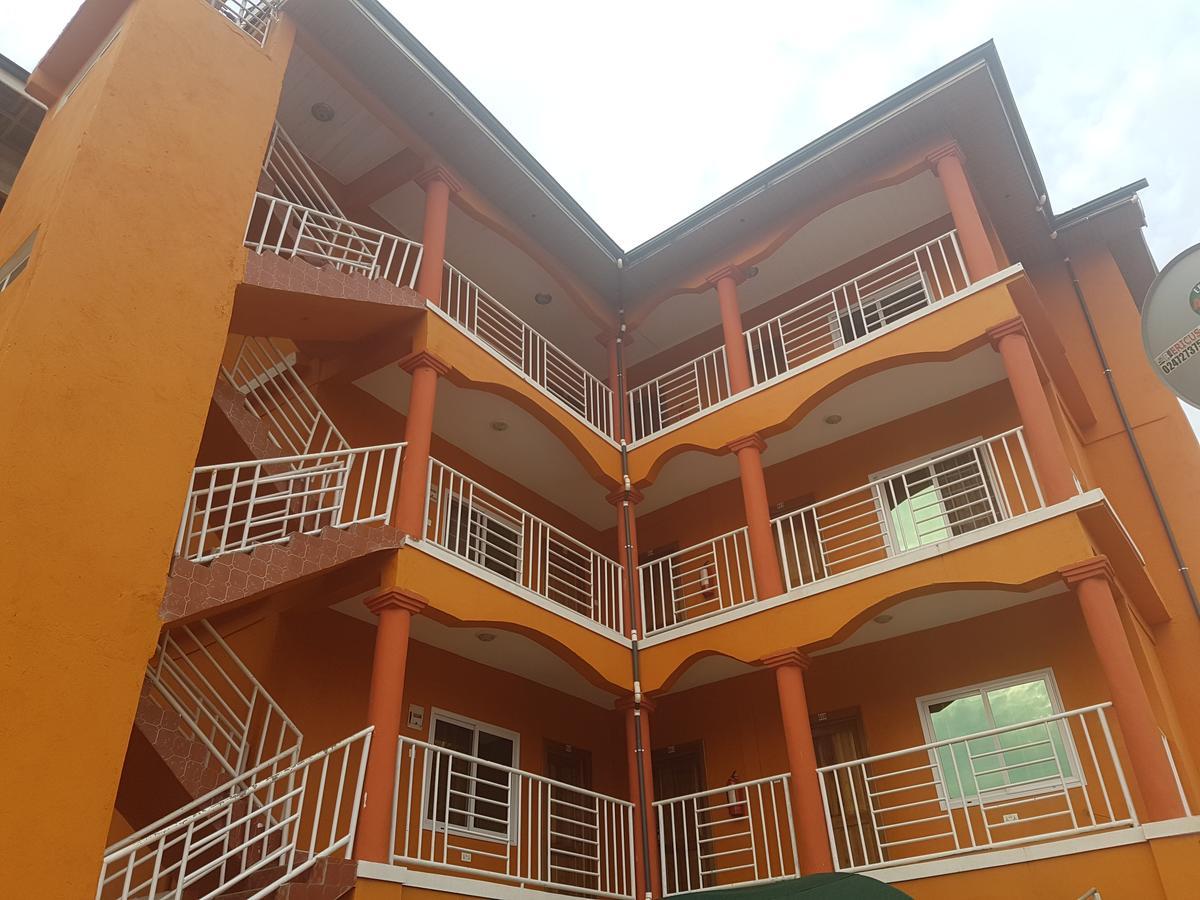Jostev Hotel Kumasi Exteriér fotografie